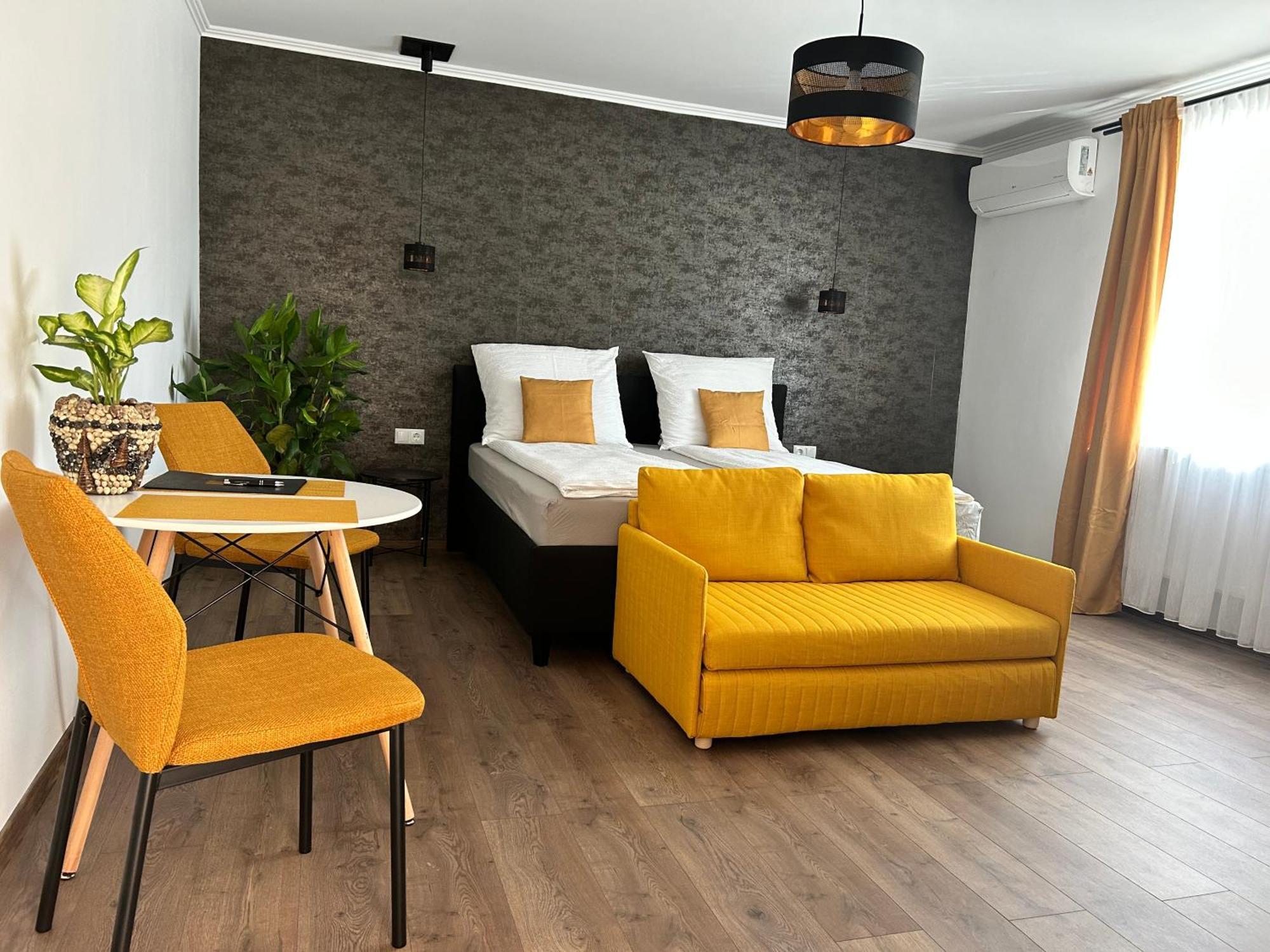 Rez Apartmanok Gyula Kültér fotó